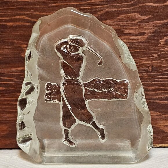 Vintage 3d BOHO Frosted Glass Golf Golfer Crystal Paperweight Desk Decoration - Picture 1 of 8